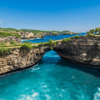 Explore Broken Beach in Nusa Penida, Bali